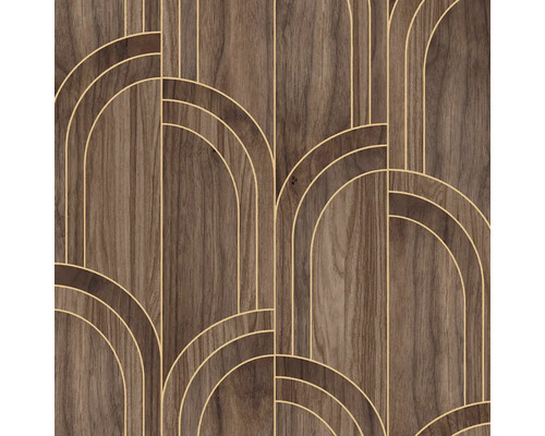 Tapeta so vzorom tmavého dreva a zlatým geometrickým motívom Art Deco s oblúkmi a zvislými líniami.