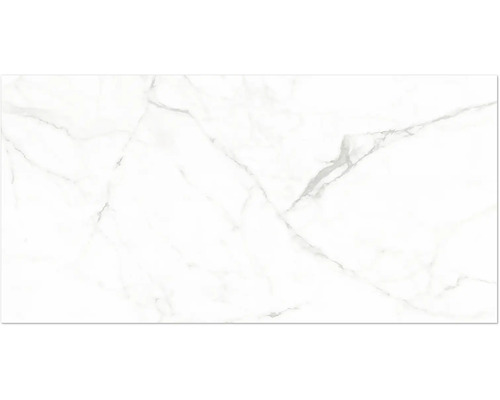 Biela keramická dlažba so vzhľadom mramoru a sivým žilkovaním.