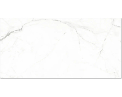 Obklad alebo dlažba v mramorovom vzhľade so sivým žilkovaním