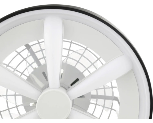 Okrúhly biely stropný ventilátor s osvetlením a priehľadnými lopatkami.