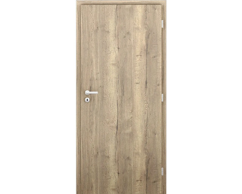 Interiérové dvere vo vzhľade duba so striebornou kľučkou a príslušnou zárubňou.