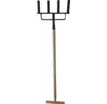 Prevzdušňovacie vidly so 4 hrotmi a drevenou násadou s T-rukoväťou.