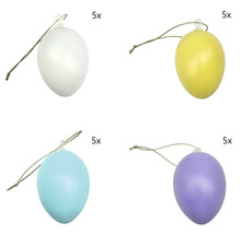 20-dielna súprava plastových veľkonočných vajíčok na zavesenie, po 5 kusov v bielej, žltej, modrej a fialovej farbe.