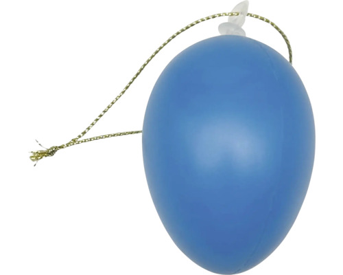 Modré plastové veľkonočné vajíčko so zlatou šnúrkou na zavesenie.