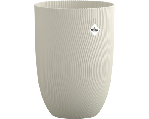 Krémový kvetináč elho z plastu s vertikálnou vlnitou štruktúrou.