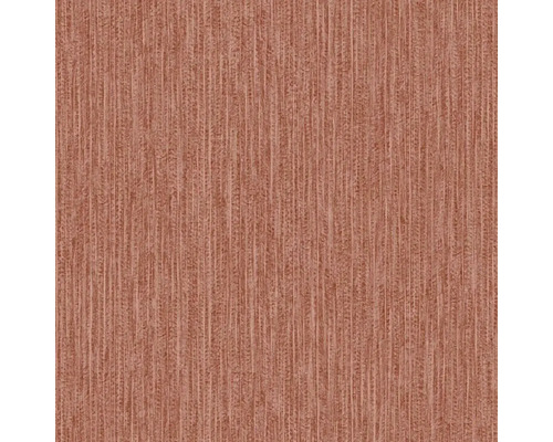 Štruktúrovaná vliesová tapeta s vertikálnym vzorom liniek v terakotovej farbe.