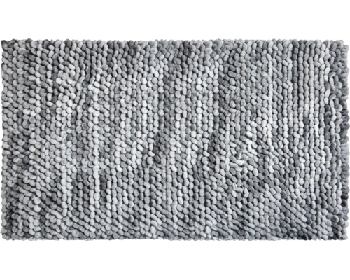 Obdĺžniková kúpeľňová predložka z mikrovlákna v ženilkovom vzhľade.