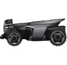Robotická kosačka Segway Navimow v čiernej a sivej farbe s profilovými kolesami, bočný pohľad.