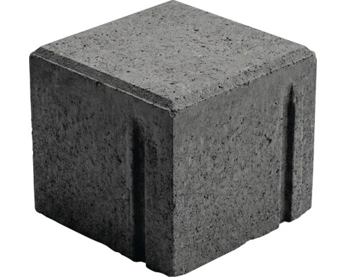 Štvorcová betónová dlažobná kocka so zvislými drážkami na stranách.