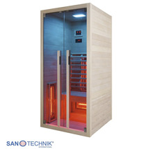 Infrasauna Sanotechnik z dreva so sklenenou prednou stenou, madlami, lavičkou, ohrievacími telesami a digitálnym ovládaním. Logo Sanotechnik.