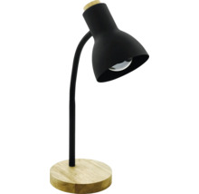 Čierna stolná lampa z kovu s okrúhlou drevenou základňou a dreveným prvkom na hornej časti tienidla.