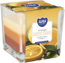 Vonná sviečka Aura Candles Orange v hranatom skle s tromi vrstvami farieb a esenciálnymi olejmi.