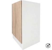 Samostatná kuchynská skrinka s čelom a bočným panelom v dekore dreva (Image AI modified or generated)