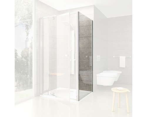 Sprchovací kút so sklenenou prednou stenou a bočnou stenou v kúpeľni