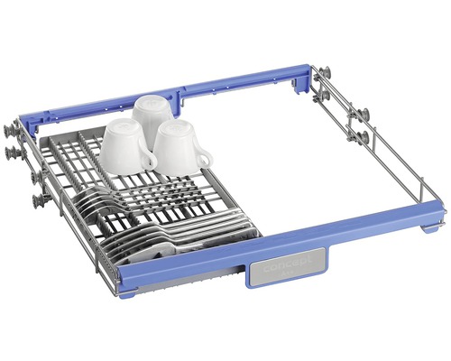 Kôš do umývačky riadu s šálky a príbory