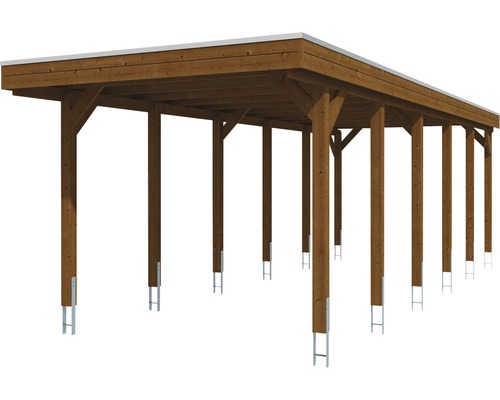 Drevený carport s plochou strechou a oceľovými pätkami stĺpikov