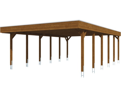 Drevený carport s plochou strechou a oceľovými podperami