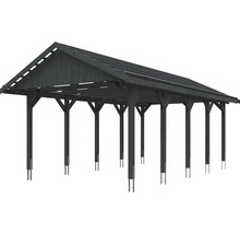 Drevený carport so strešnou konštrukciou a podpernými piliermi
