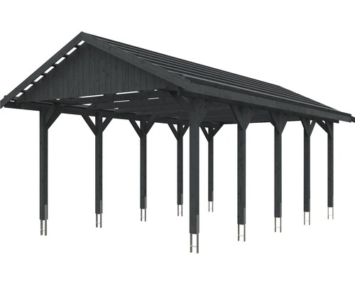 Drevený carport so strešnou konštrukciou a podpernými piliermi