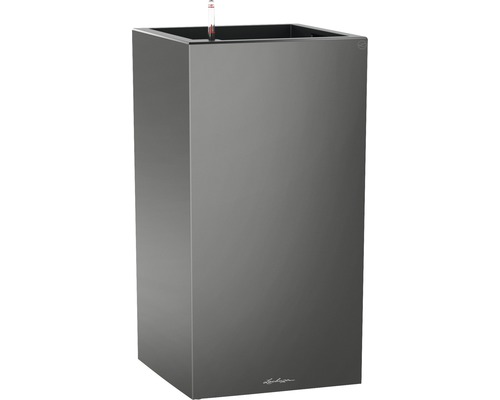 Štvorcový kvetináč so zavlažovacím systémom