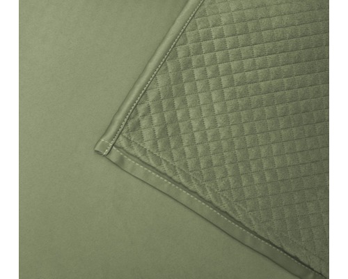 Detail prešívanej prikrývky so štvorcovým vzorom