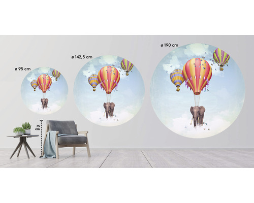 Rôzne veľkosti nástenných nálepiek so slonom visiacim na teplovzdušnom balóne