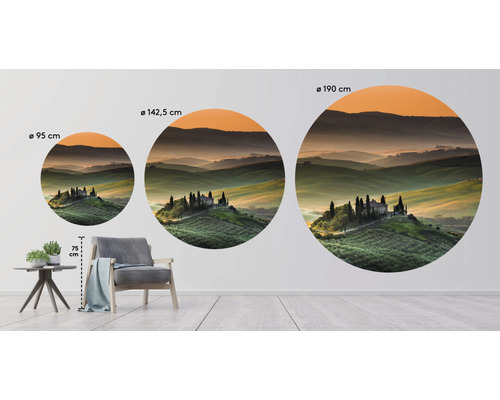 Dekoratívna nástenná samolepka s motívom krajiny v rôznych veľkostiach.