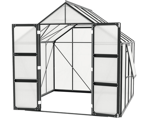 Skleník s otvorenými dverami a oknom