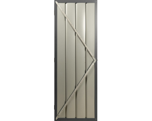 Dvere záhradného domčeka s výstuhou