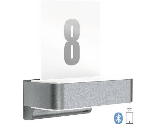 Svietidlo do zrkadlovej skrinky s číslom osem a symbolom Bluetooth