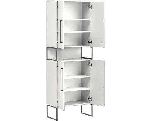 Biela vysoká skriňa s otvorenými dverami a niekoľkými policami