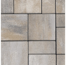 Pokládka dlažobných kociek v rôznych veľkostiach