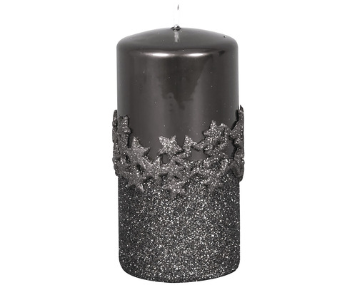 Vianočná sviečka valec Ice Star Ø7x14 cm grafitová Dekoratívna sviečka so vzorom hviezd pre slávnostnú atmosféru