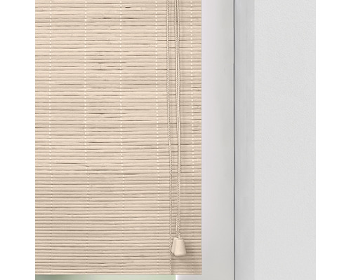 Detailný pohľad na roletu z prírodného materiálu so sťahovacou šnúrou