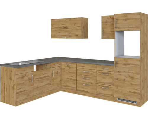 Kompletná kuchyňa s drezom, spodnými skrinkami, zásuvkami a závesnými skrinkami v drevenom dizajne