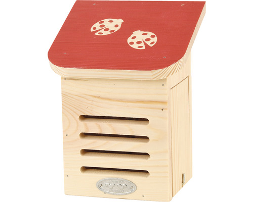 Drevený hmyzí hotel s motívom lienky na streche