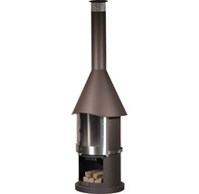 Záhradný krb s drevom