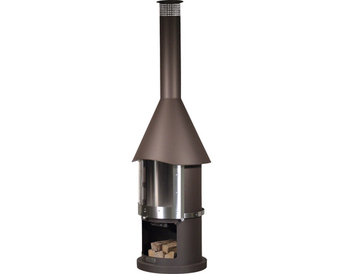 Záhradný krb s drevom