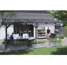 Terasa s grilom pod zastrešením s posedením