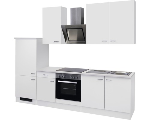 Kompletná kuchynská linka s drezom, sporákom, rúrou a digestorom.