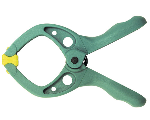 Pružinová svorka z plastu