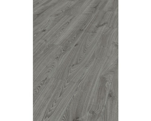Detail laminátovej podlahy s vzhľadom dreva