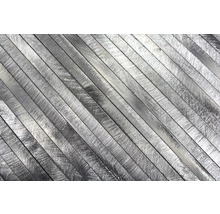 Detail plochých hliníkových tyčí