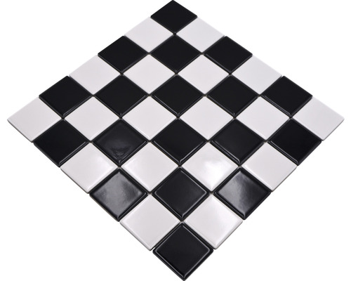 Mozaiková dlaždica so šachovnicovým vzorom
