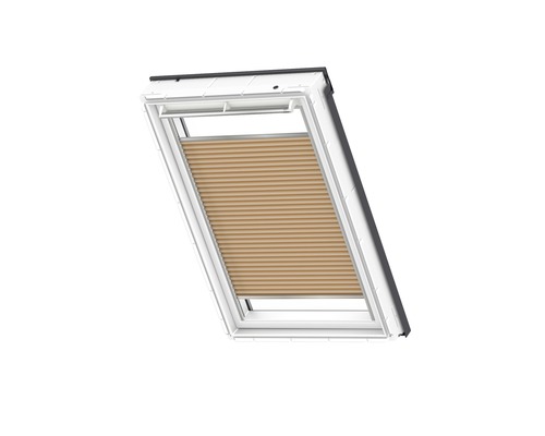Strešné okno so zatvorenou plisovanou roletou