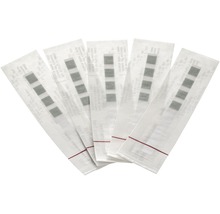 Päť testovacích prúžkov na analýzu vody