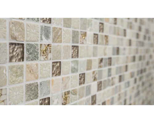 Mozaikové dlaždice s rôznymi vzormi