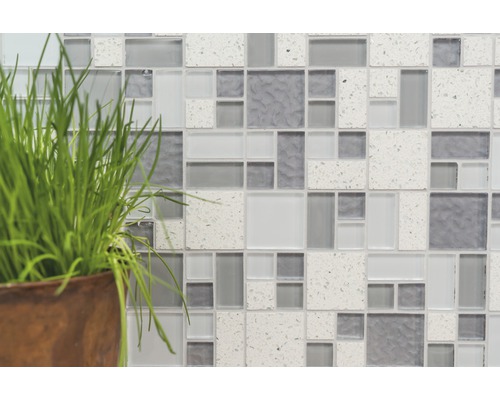 Mozaiková stena s rastlinou