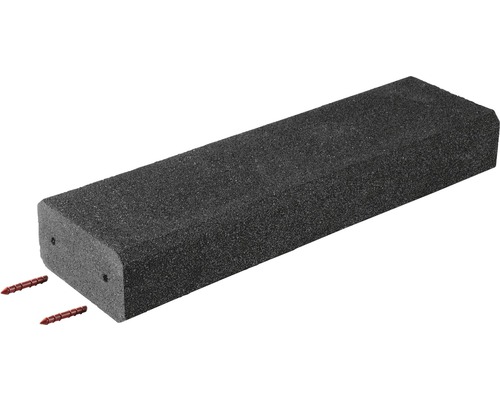 Plastový obrubník s upevňovacím materiálom