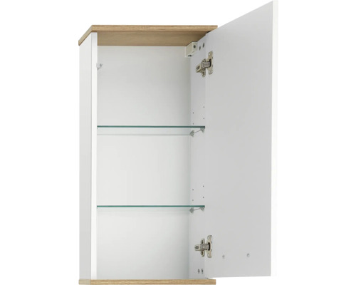 Otvorená kúpeľňová skrinka s dvoma sklenenými policami